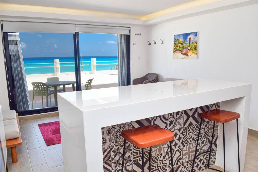 Ocean Front Villa Marlin, Best Location In Hotel Zone #109 Cancún Exterior foto